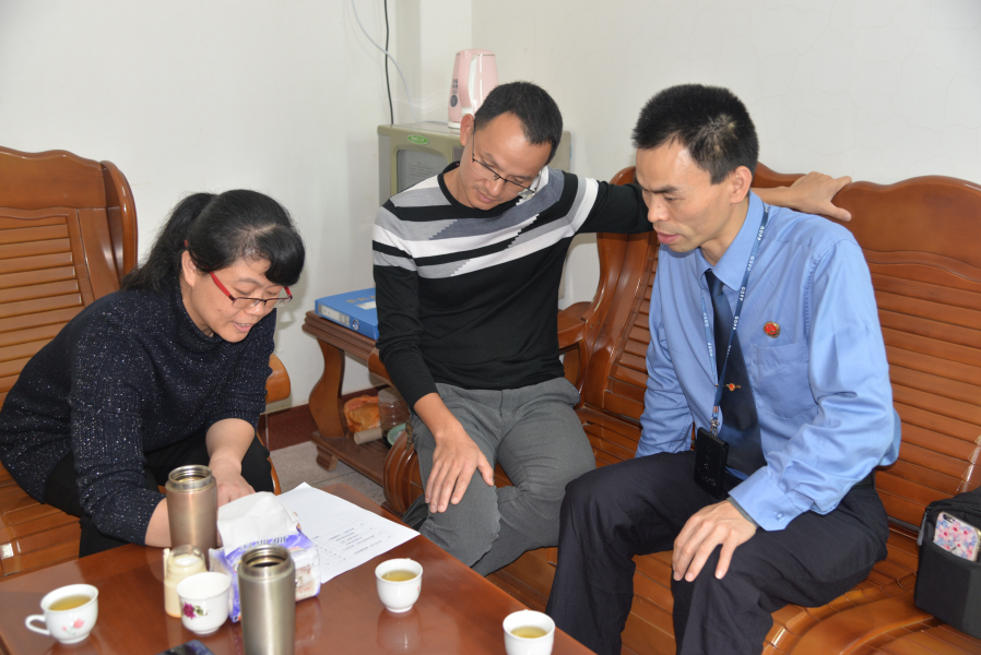 DSC_5952.JPG DSC_5952.JPG