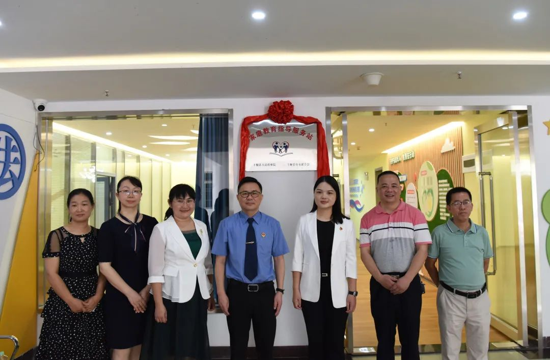 合照小.jpg 合照小.jpg