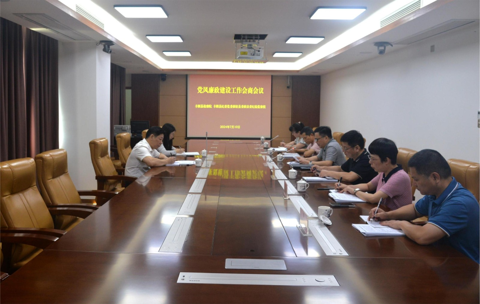 DSC_8811.JPG DSC_8811.JPG